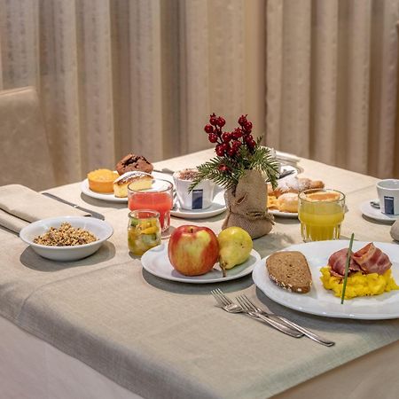 Hotel Italo مادونا دي كامبيليو المظهر الخارجي الصورة