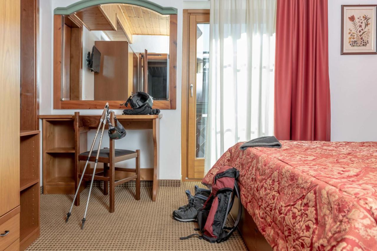 Hotel Italo مادونا دي كامبيليو المظهر الخارجي الصورة