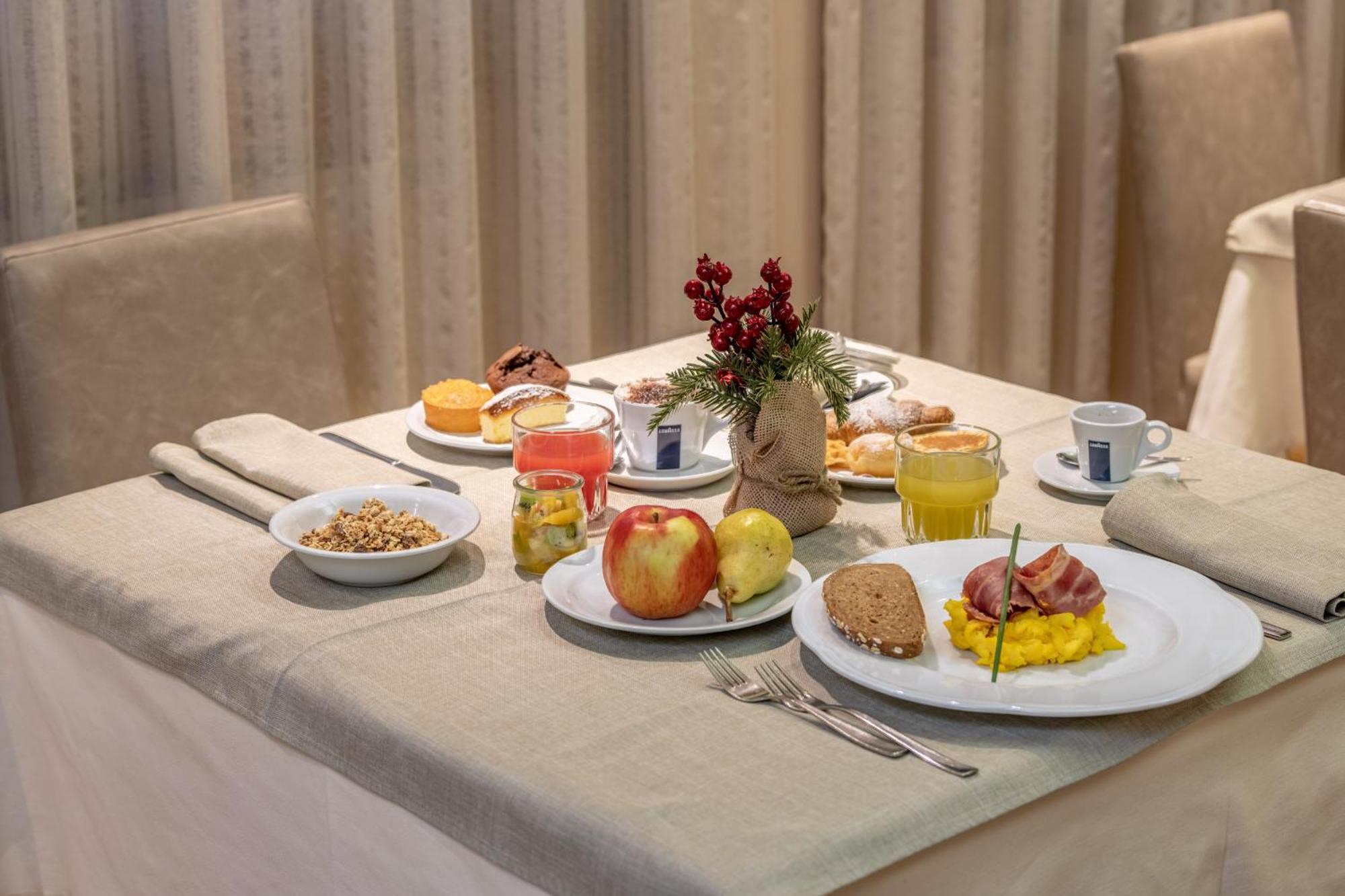 Hotel Italo مادونا دي كامبيليو المظهر الخارجي الصورة